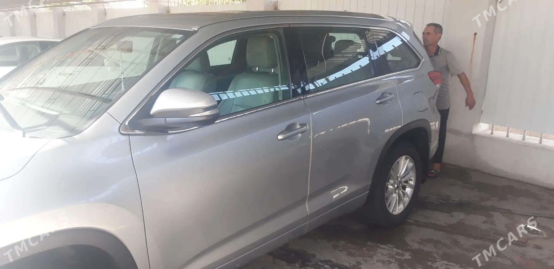 Toyota Highlander 2017 - 390 000 TMT - Мургап - img 3
