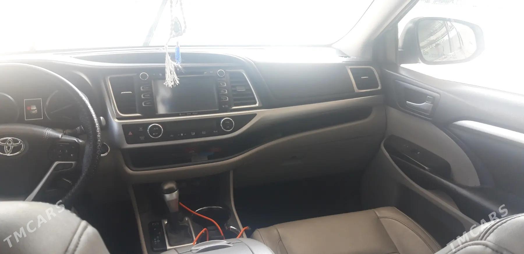 Toyota Highlander 2017 - 390 000 TMT - Мургап - img 7