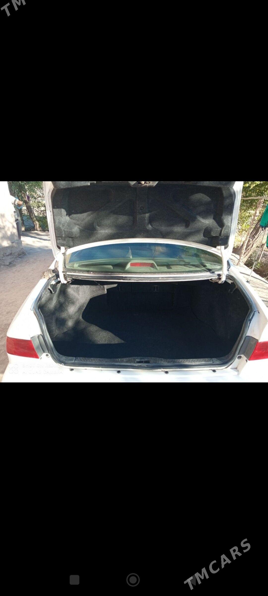 Toyota Camry 2000 - 160 000 TMT - Köneürgenç - img 3