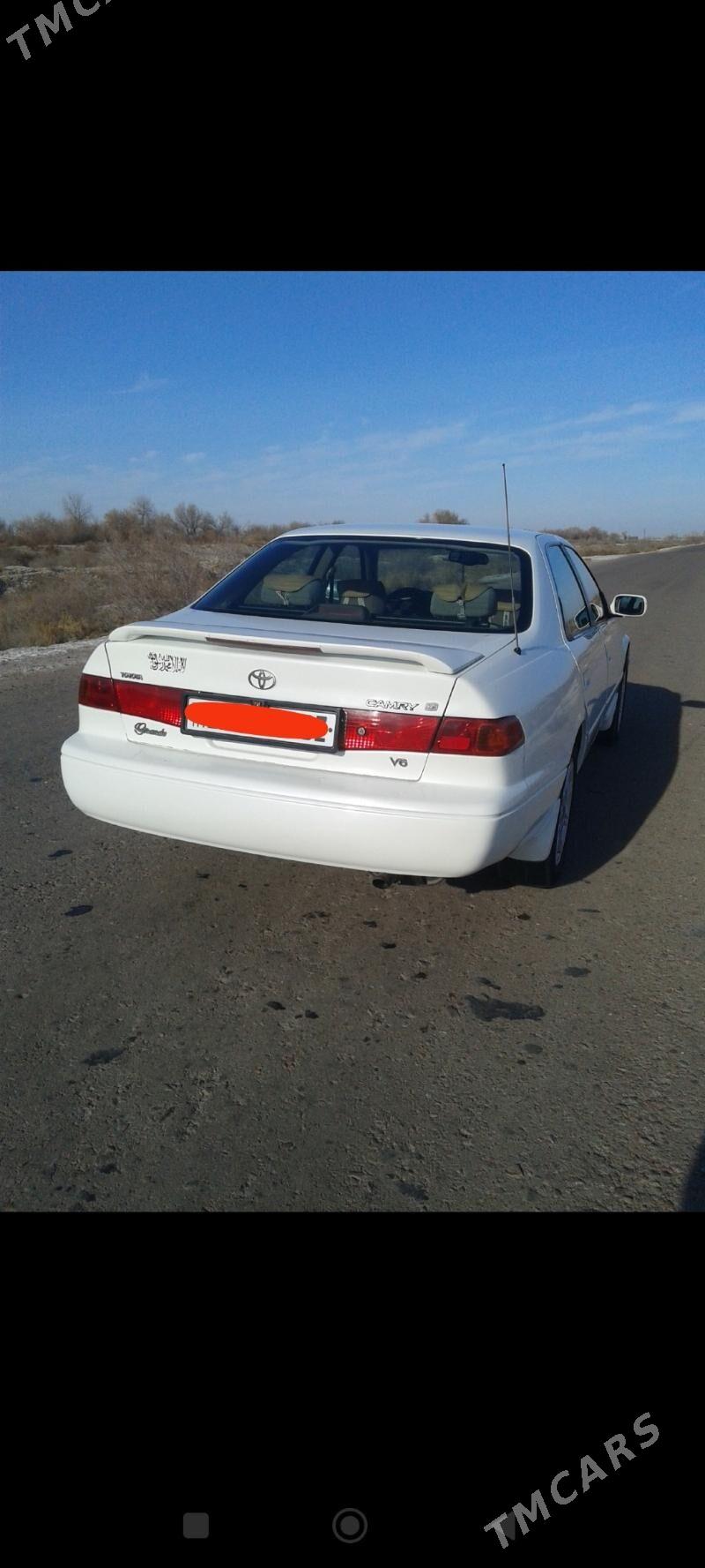 Toyota Camry 2000 - 160 000 TMT - Köneürgenç - img 4