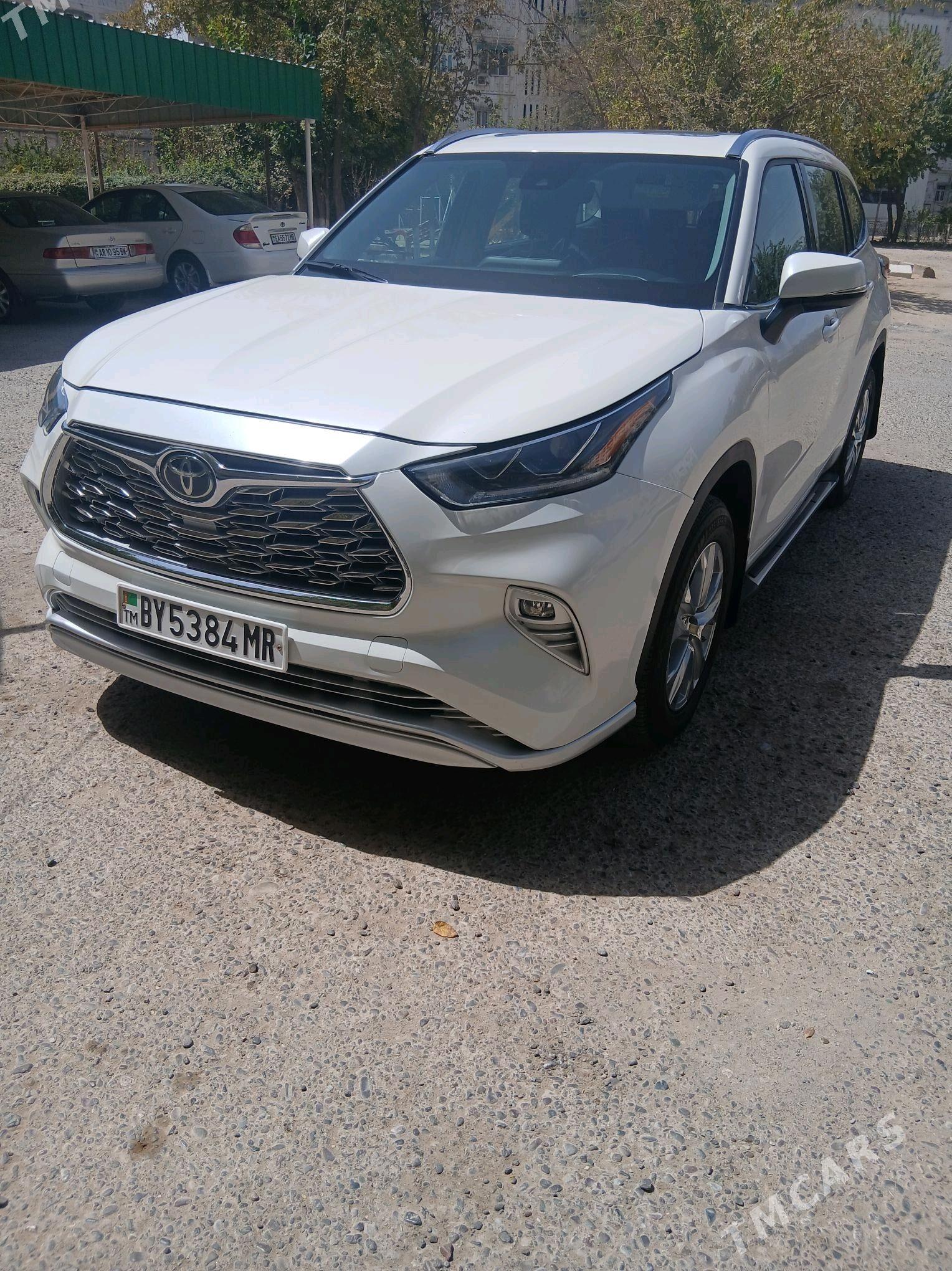 Toyota Highlander 2021 - 490 000 TMT - Мары - img 3