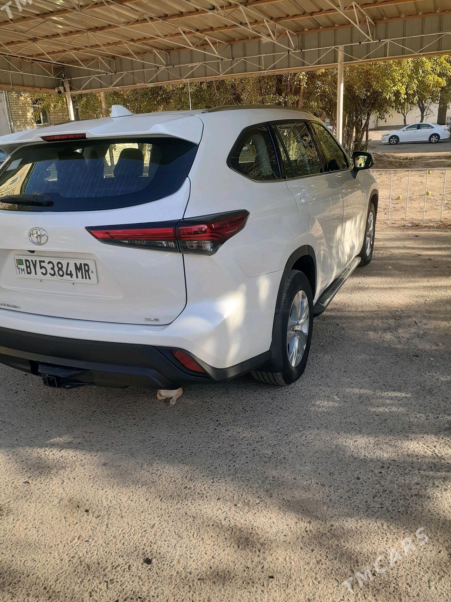 Toyota Highlander 2021 - 490 000 TMT - Мары - img 6