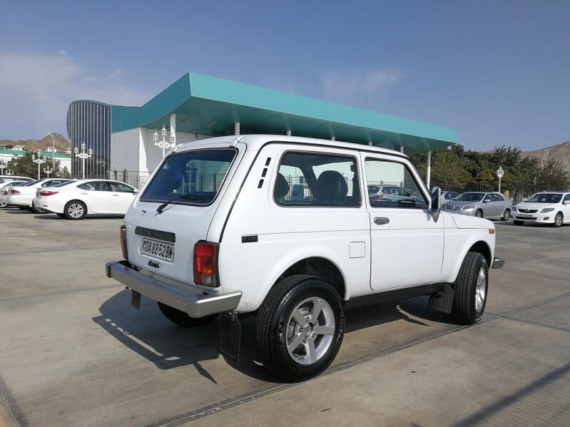 Lada Niva 2008 - 93 000 TMT - Туркменбаши - img 9