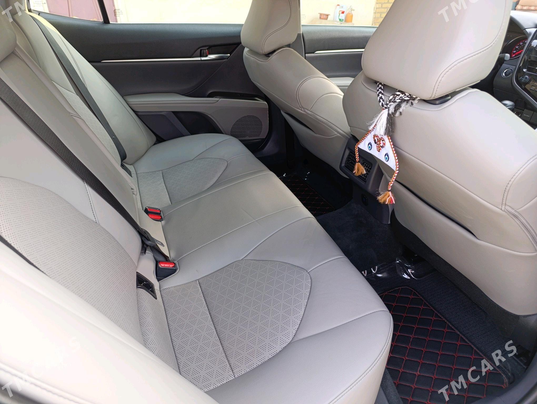 Toyota Camry 2022 - 370 000 TMT - Мары - img 4