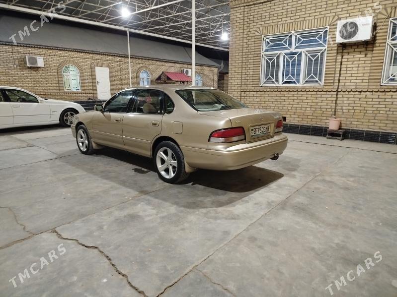 Toyota Avalon 1996 - 140 000 TMT - Мары - img 2