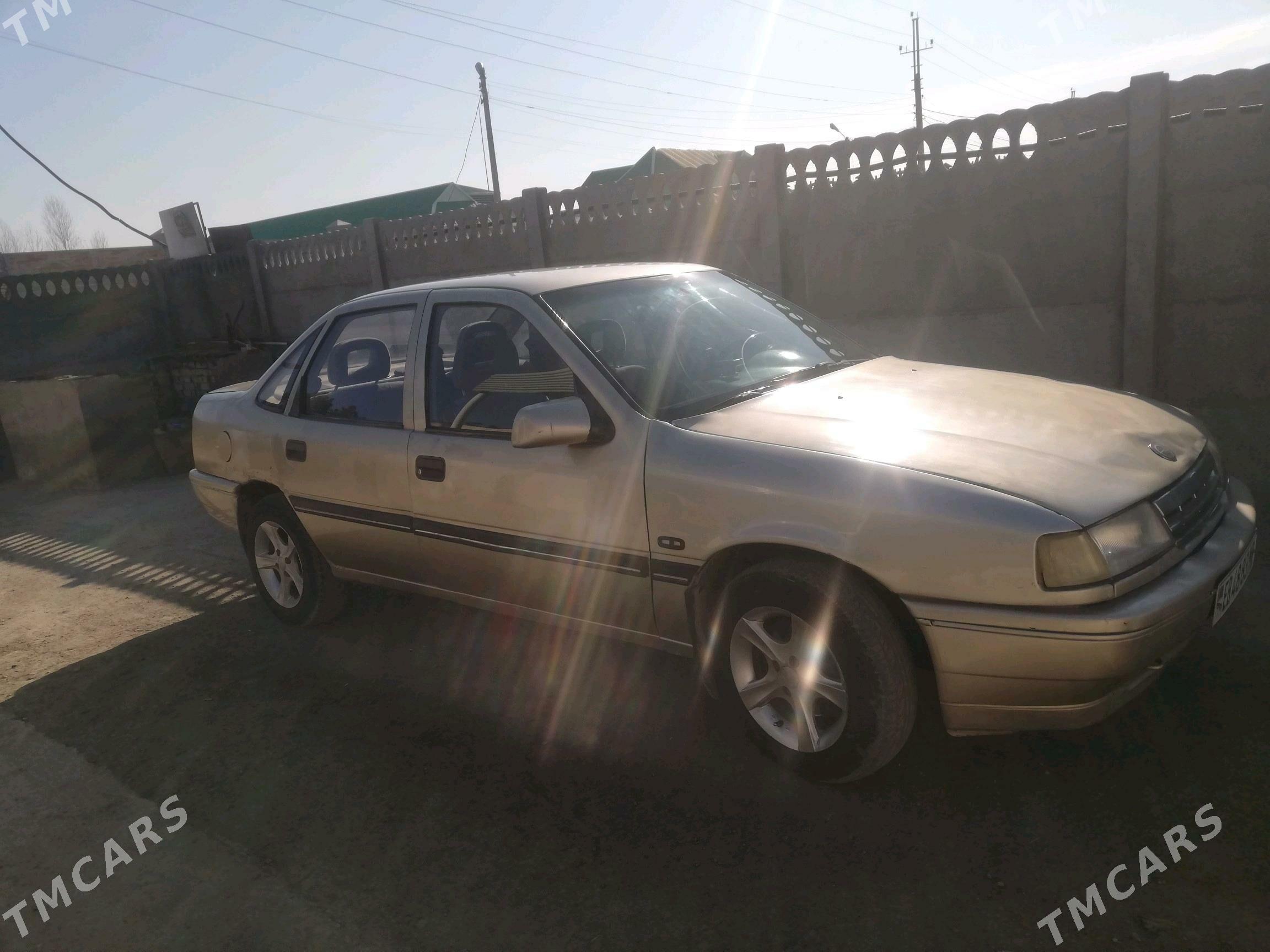 Opel Vectra 1989 - 30 000 TMT - Мары - img 2