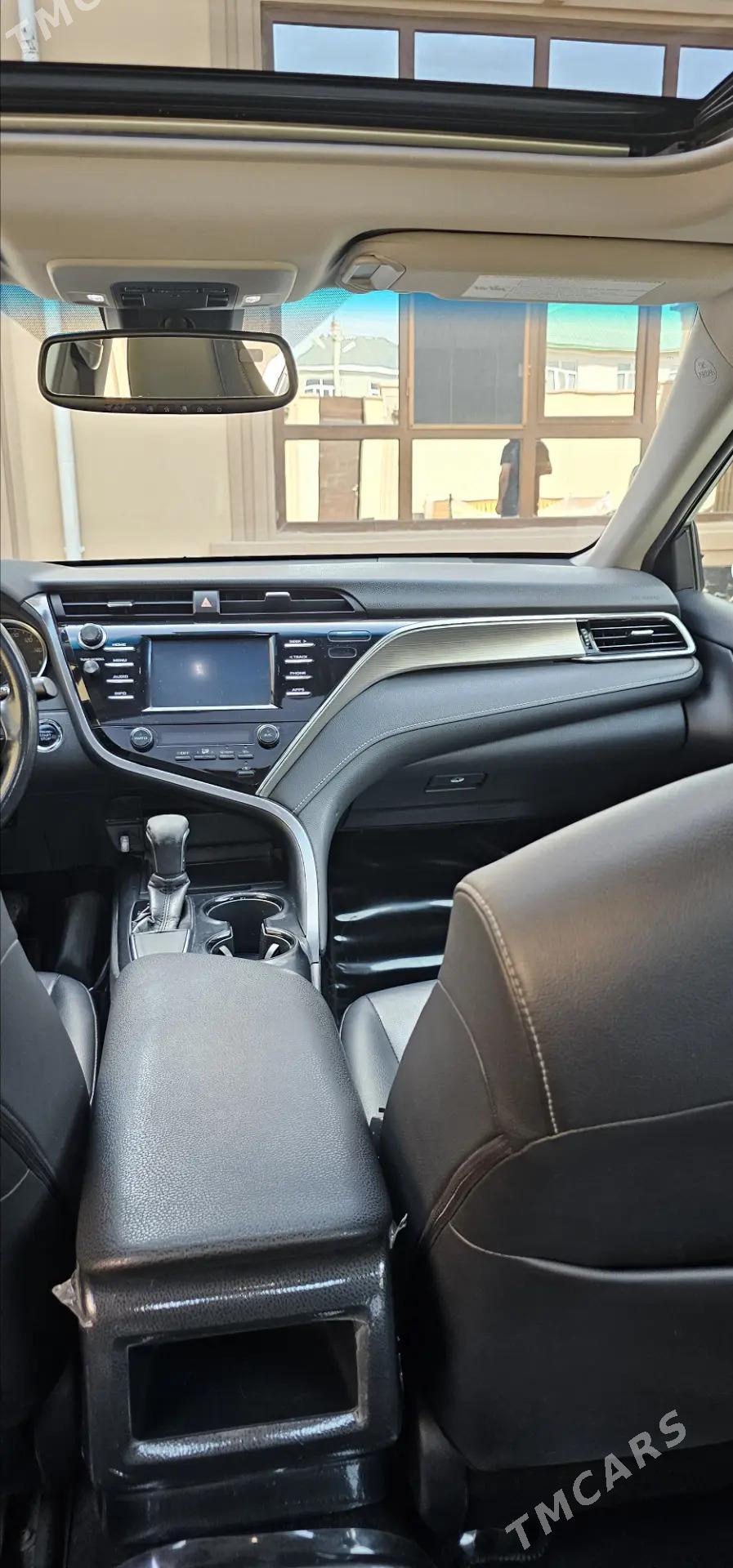 Toyota Camry 2018 - 300 000 TMT - Ашхабад - img 4