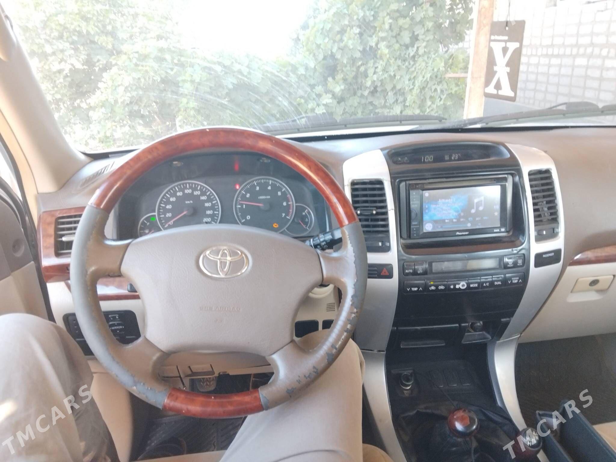 Toyota Land Cruiser Prado 2005 - 285 000 TMT - Gurbansoltan Eje - img 2