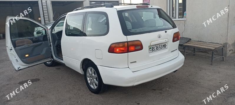 Toyota Sienna 2000 - 120 000 TMT - Мургап - img 3