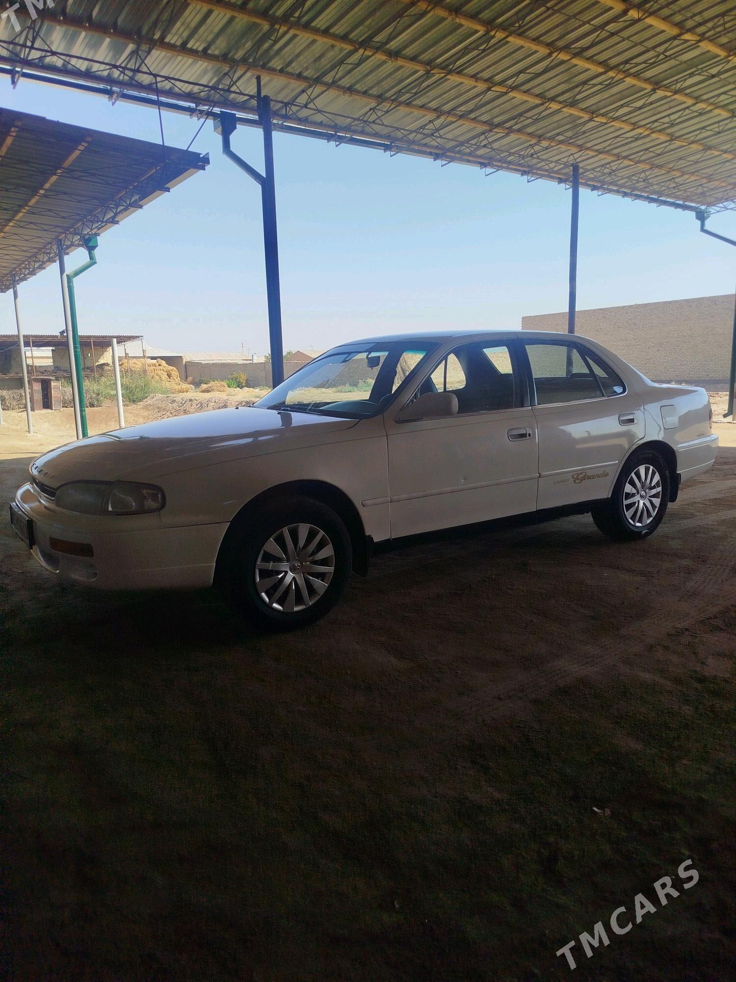 Toyota Camry 1995 - 95 000 TMT - Саят - img 2