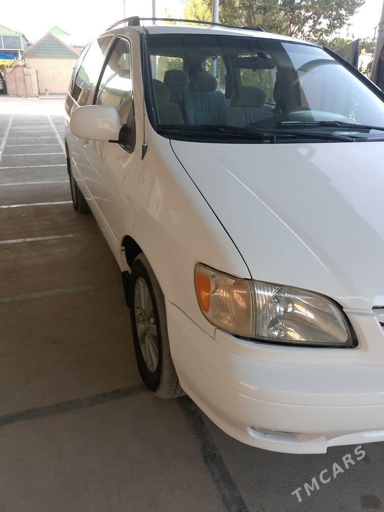 Toyota Sienna 2001 - 155 000 TMT - Мары - img 2