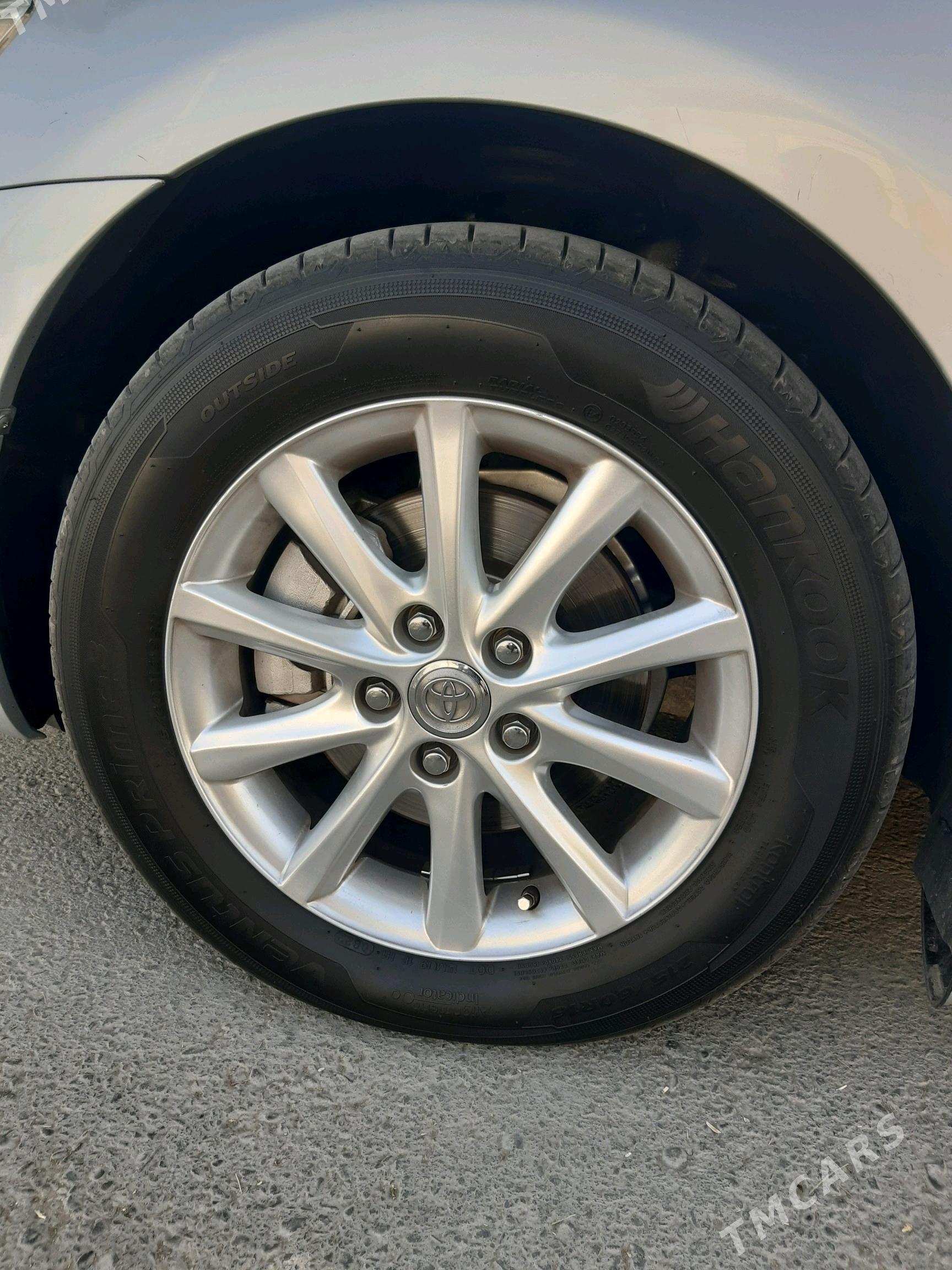 Toyota Camry 2010 - 220 000 TMT - Aşgabat - img 3