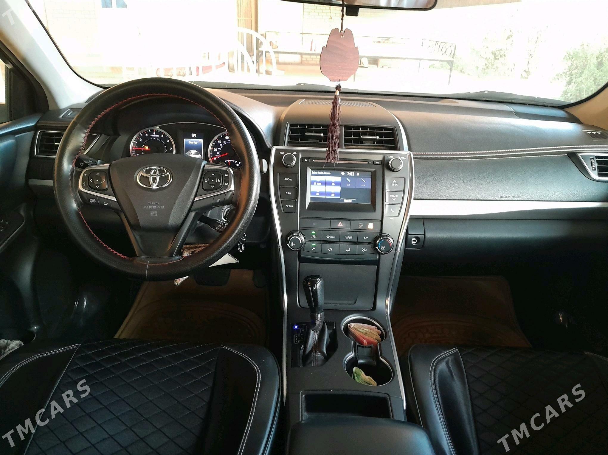 Toyota Camry 2017 - 275 000 TMT - Мары - img 6
