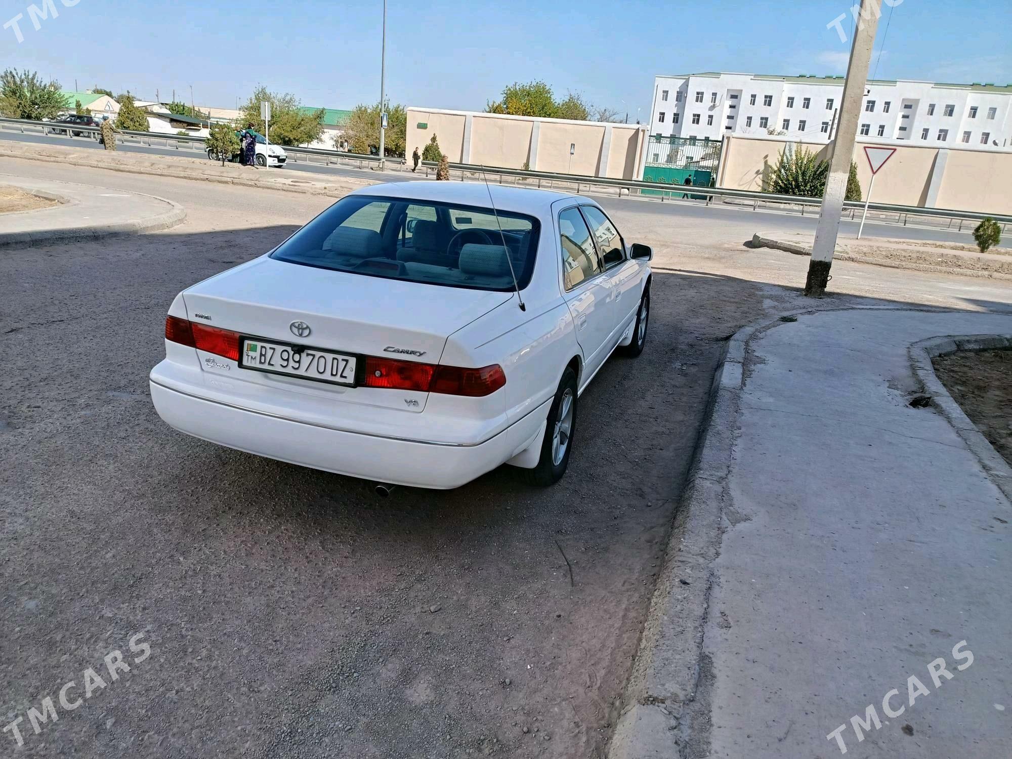 Toyota Camry 1999 - 127 000 TMT - Boldumsaz - img 4