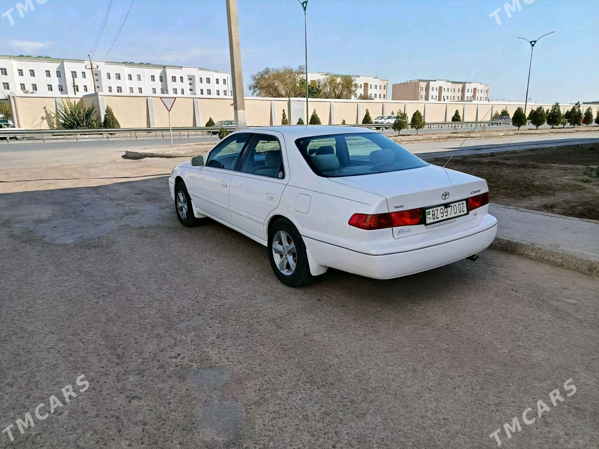 Toyota Camry 1999 - 127 000 TMT - Boldumsaz - img 3