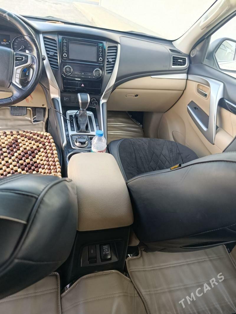 Mitsubishi Montero Sport 2019 - 375 000 TMT - Aşgabat - img 4