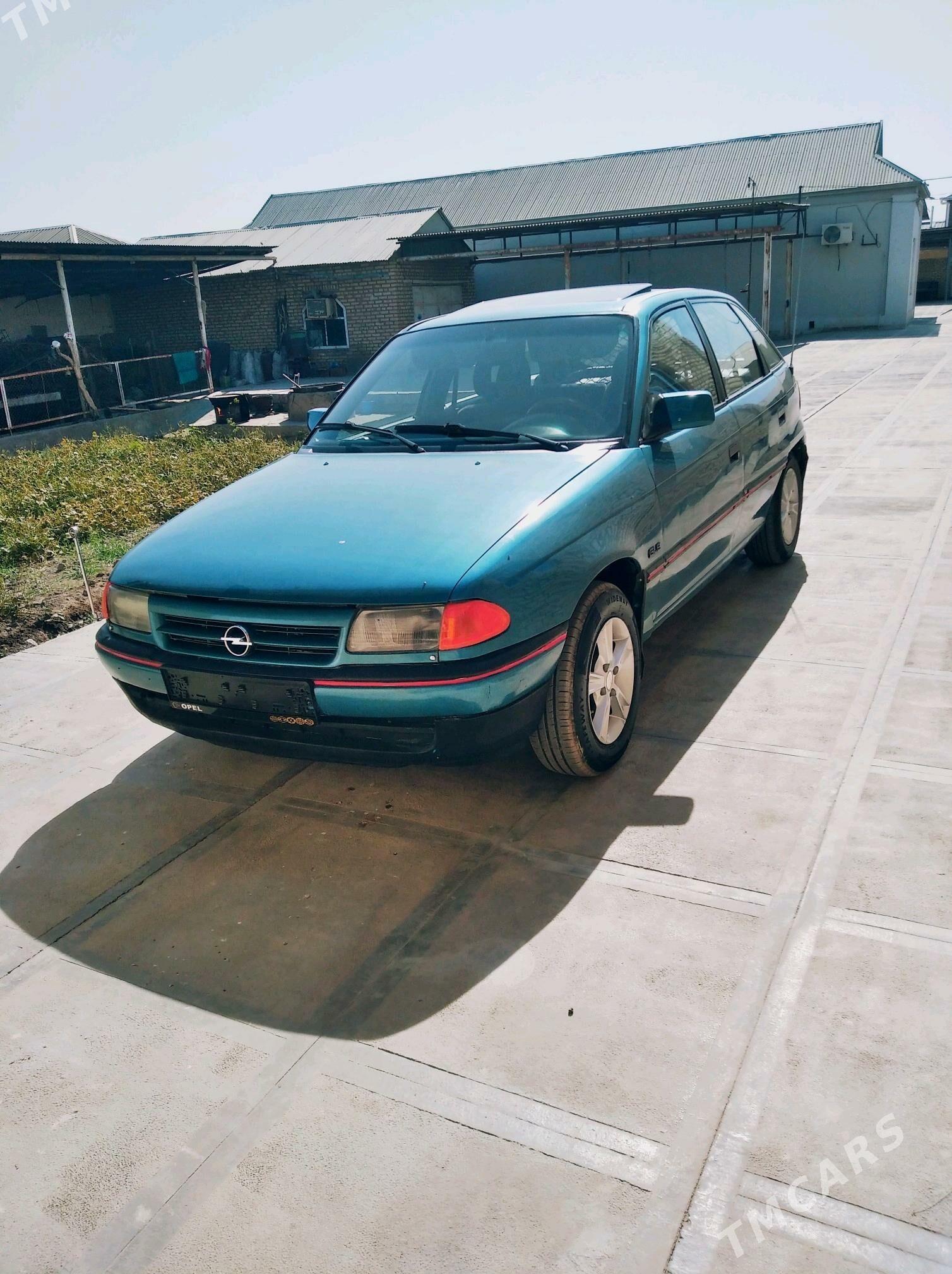 Opel Astra 1992 - 40 000 TMT - Mary - img 3