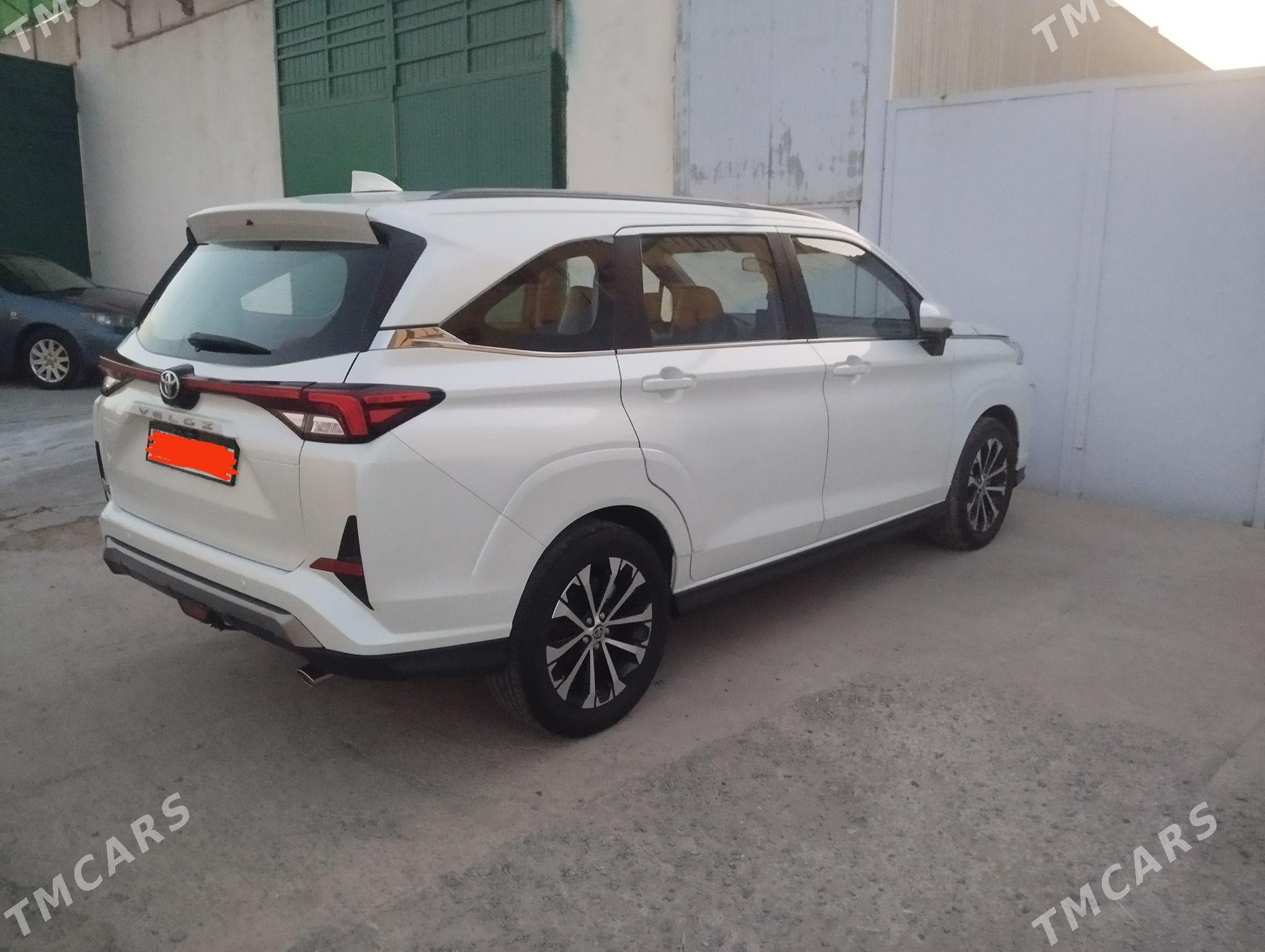Toyota Veloz 2024 - 330 000 TMT - Чарджоу - img 7