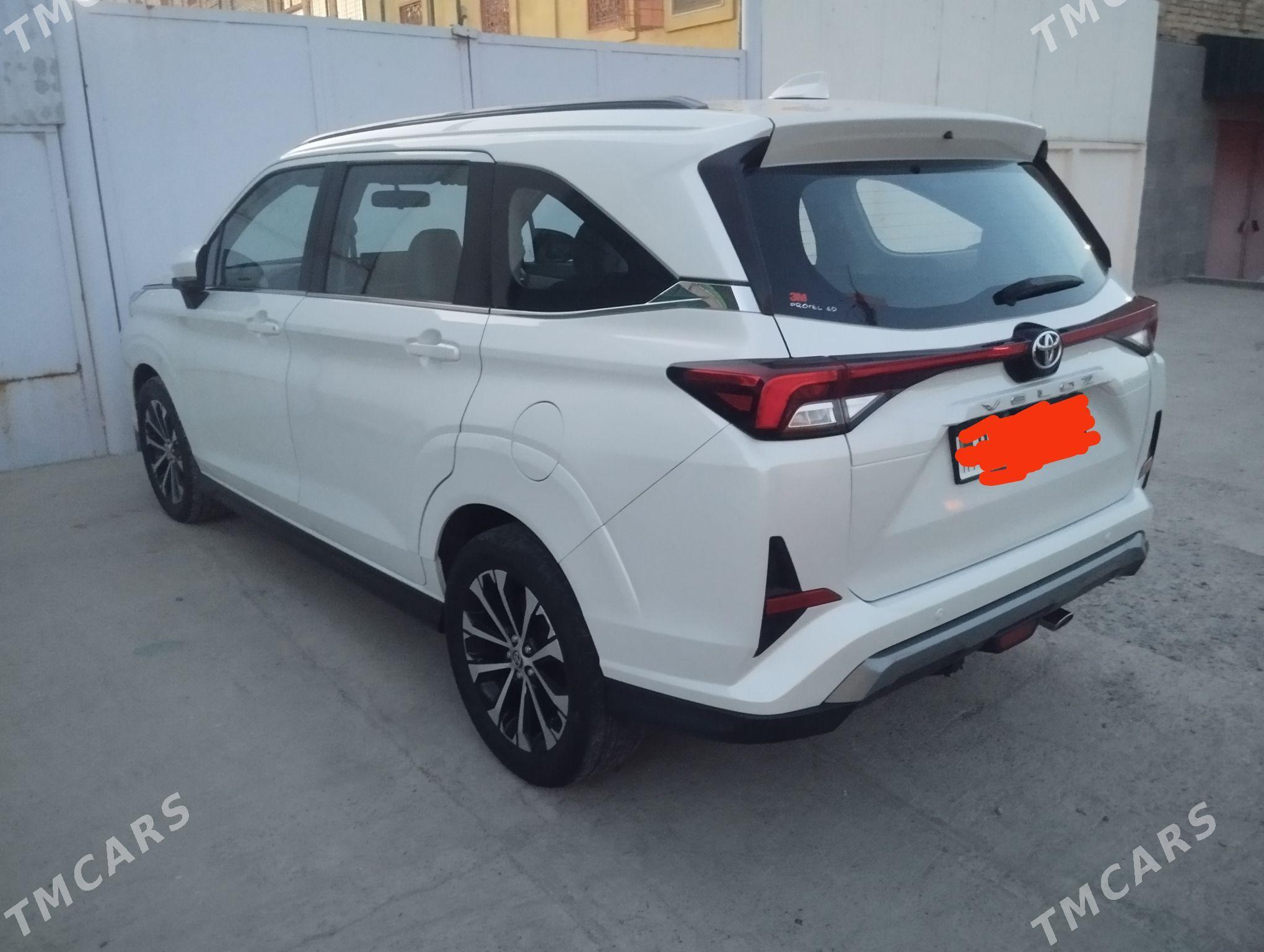 Toyota Veloz 2024 - 330 000 TMT - Чарджоу - img 5