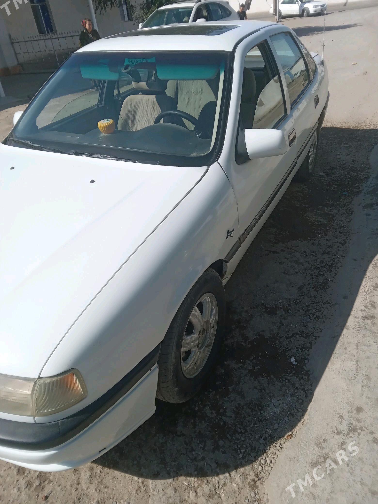 Opel Vectra 1994 - 45 000 TMT - Кёнеургенч - img 3