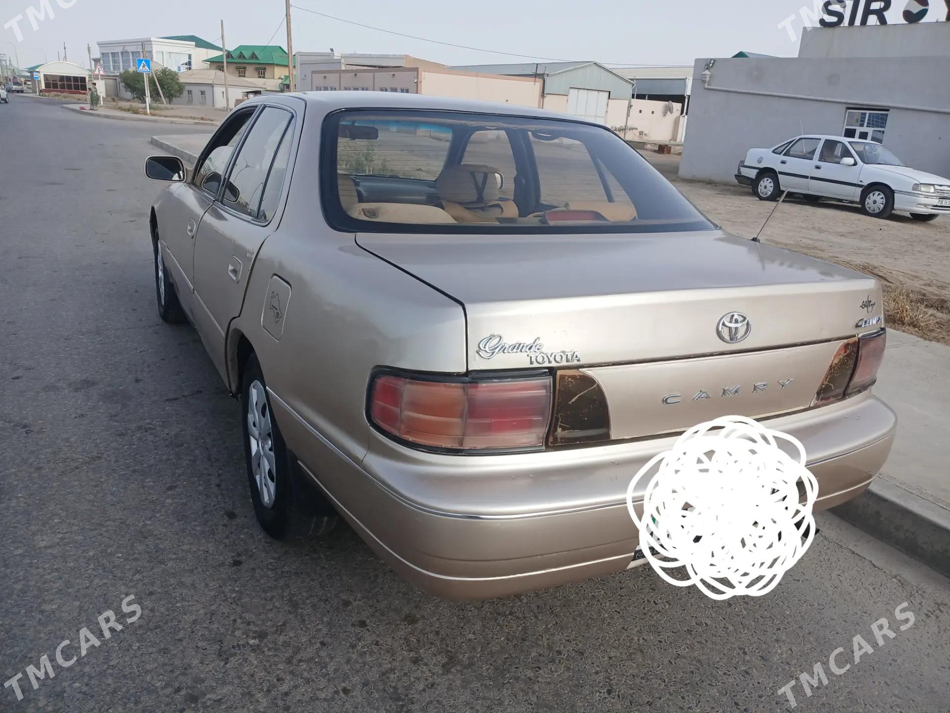 Toyota Camry 1994 - 56 000 TMT - Ýolöten - img 3