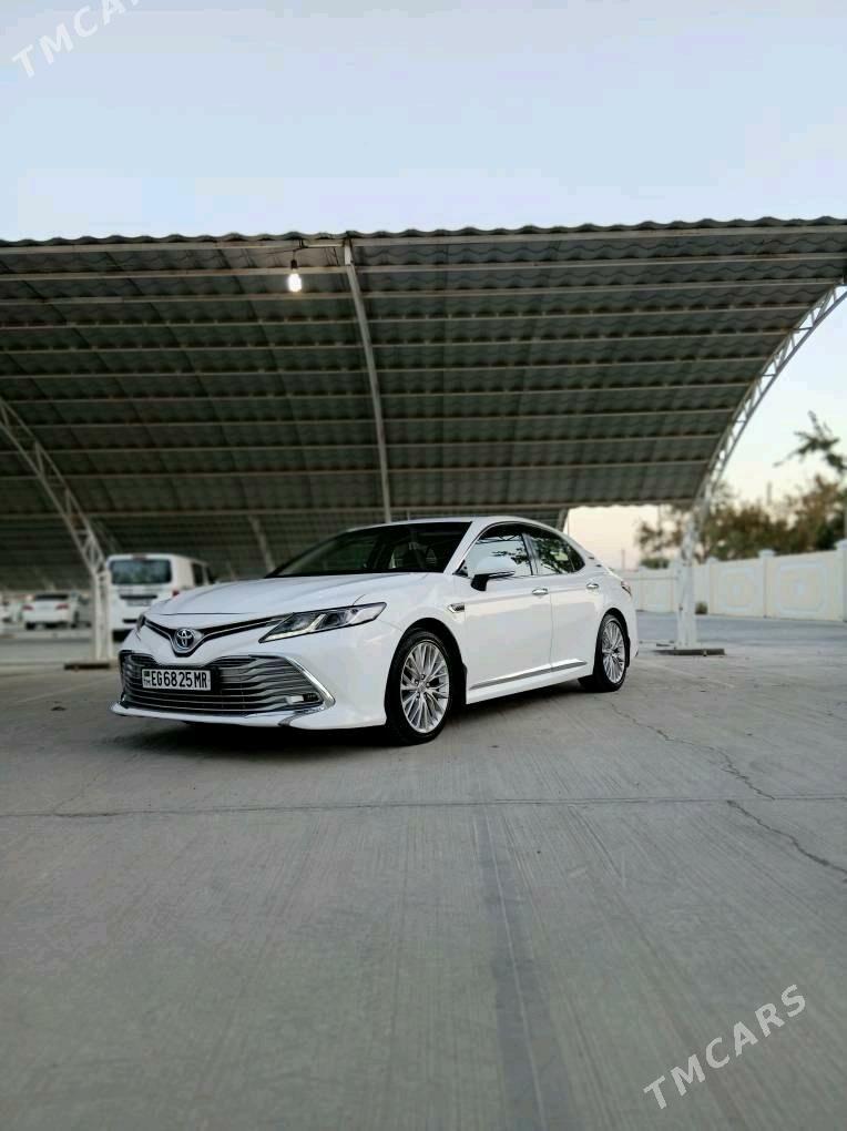 Toyota Camry Hybrid 2018 - 240 000 TMT - Байрамали - img 2