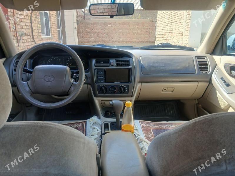 Toyota Avalon 1998 - 135 000 TMT - Берекет - img 2