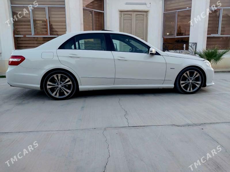 Mercedes-Benz E350 2012 - 290 000 TMT - Балканабат - img 7