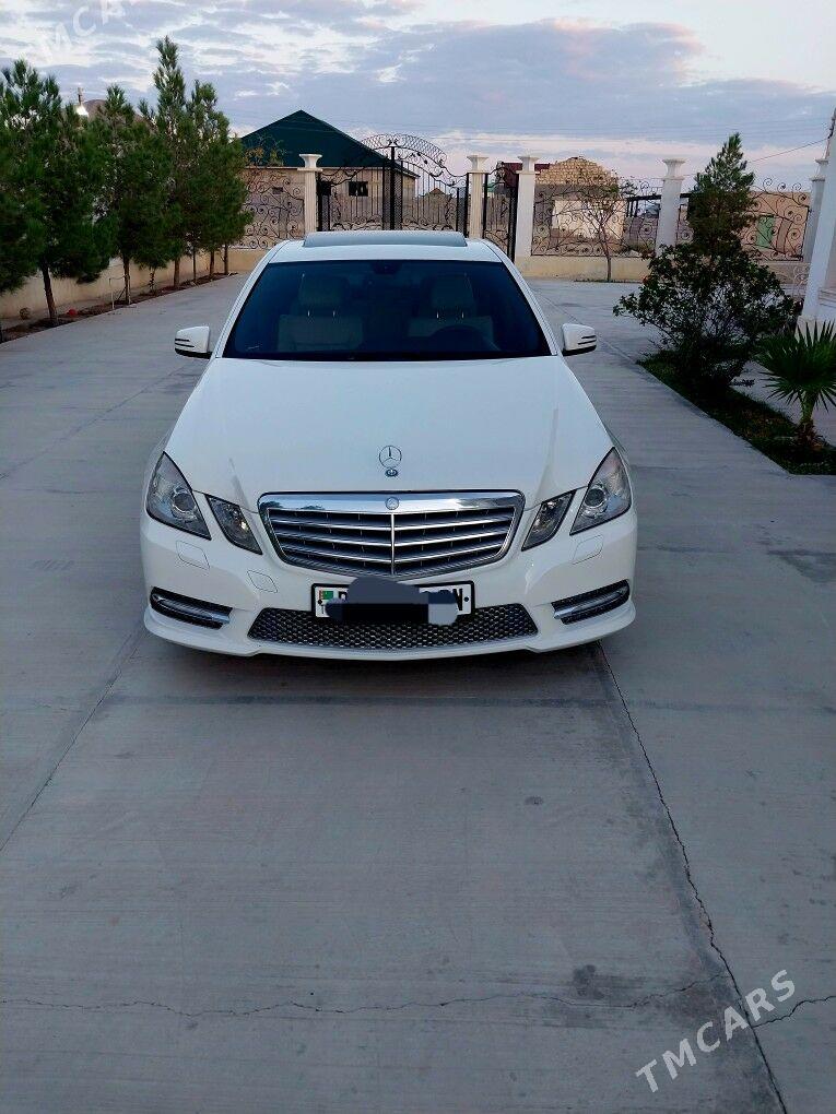 Mercedes-Benz E350 2012 - 290 000 TMT - Балканабат - img 2