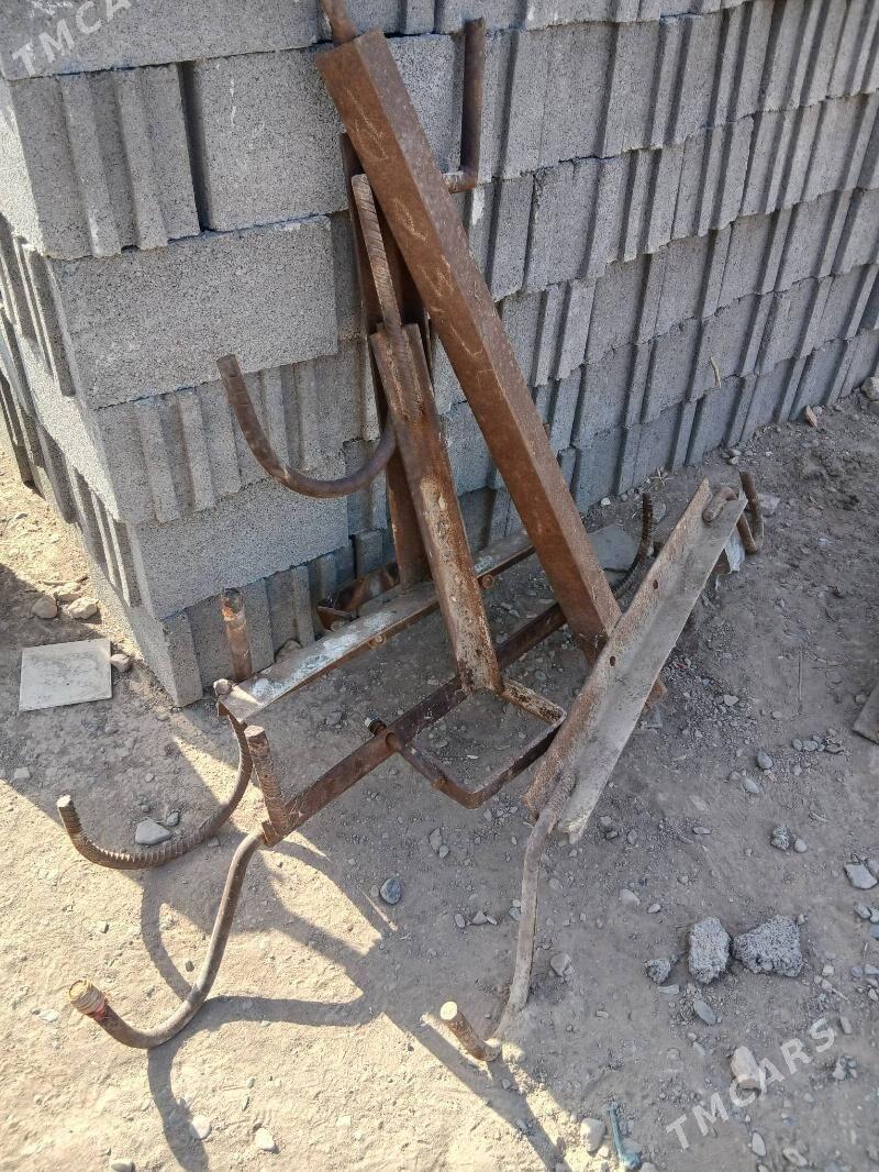 ler trawushamut raznitel - Теджен - img 3