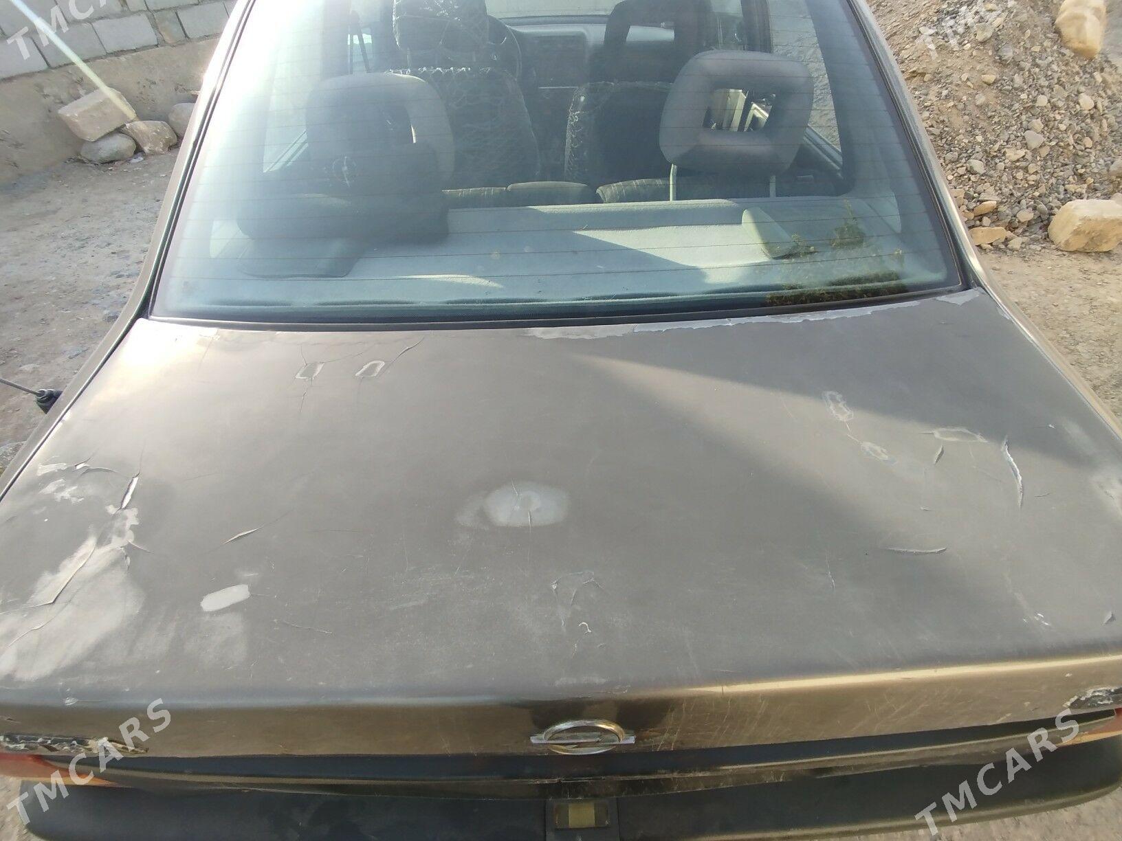 Opel Vectra 1990 - 30 000 TMT - Gyzylarbat - img 2