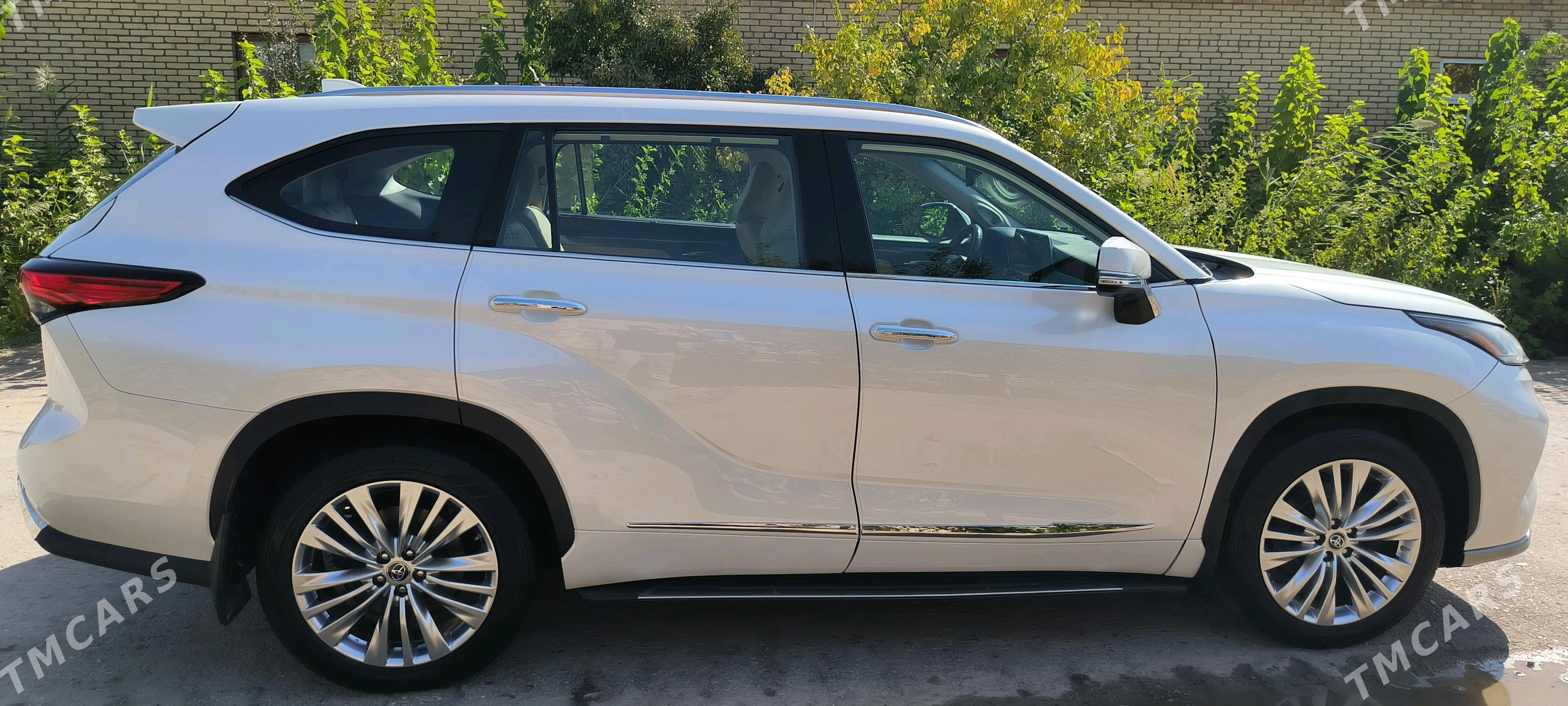 Toyota Highlander 2021 - 670 000 TMT - Сакар - img 2