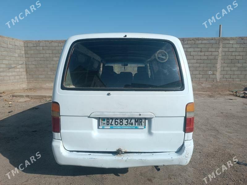 Toyota Hiace 2006 - 50 000 TMT - Теджен - img 3