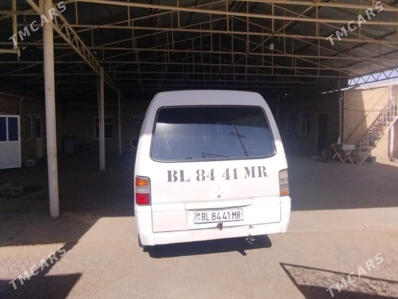 Toyota Hiace 2001 - 80 000 TMT - Ёлётен - img 1