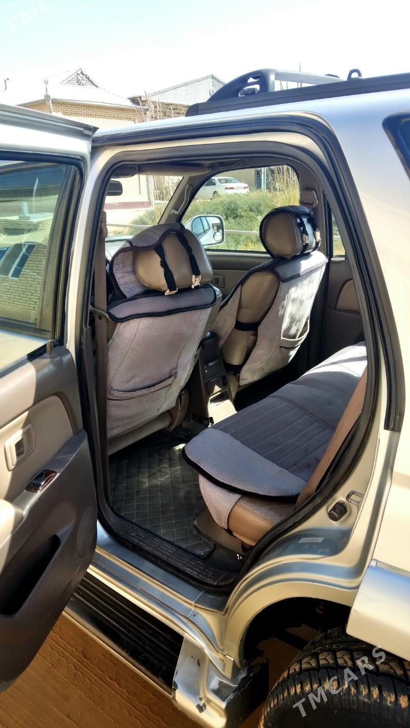 Toyota 4Runner 2001 - 170 000 TMT - Мары - img 5