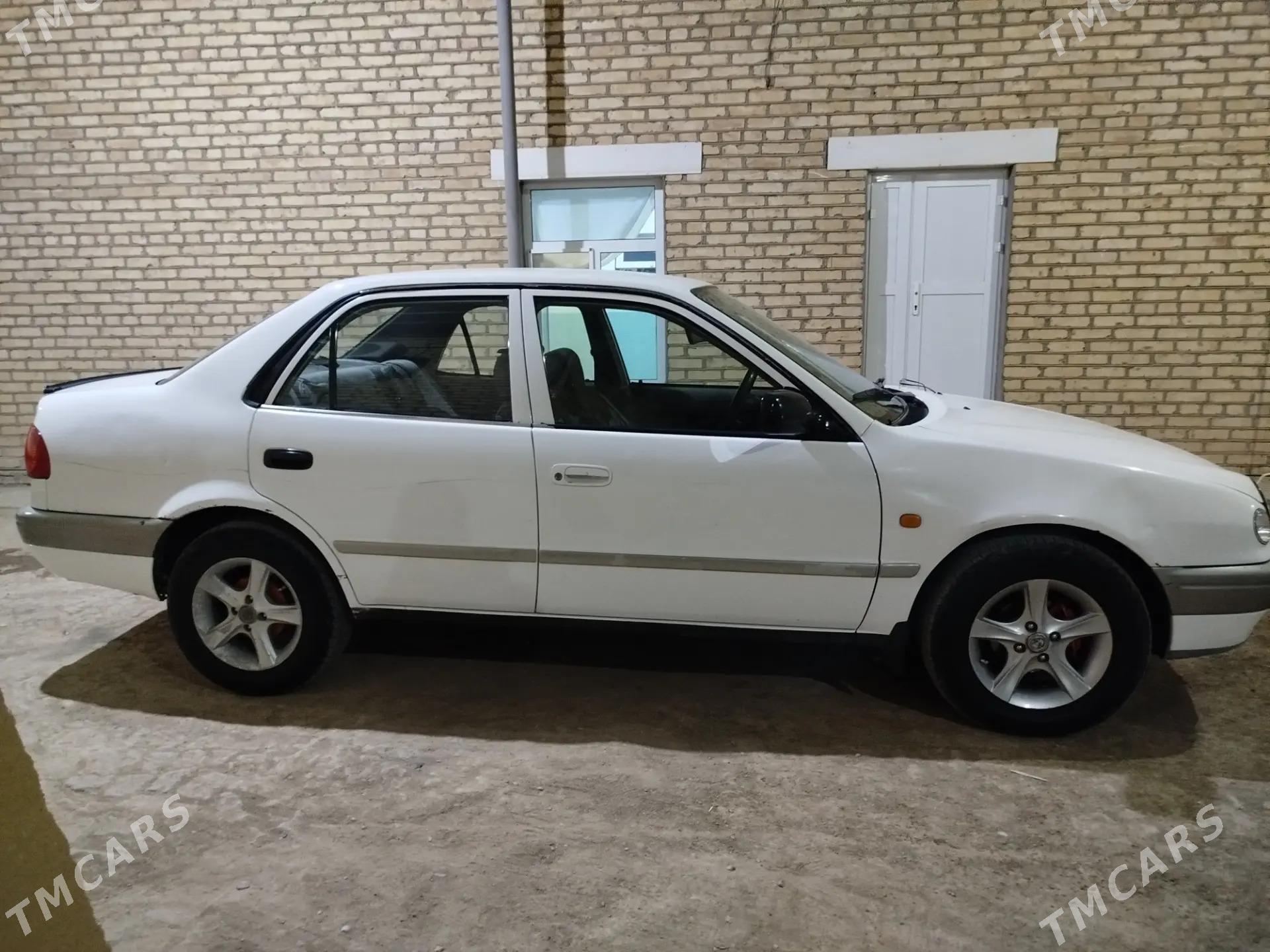 Toyota Corolla 1999 - 70 000 TMT - Baýramaly - img 4