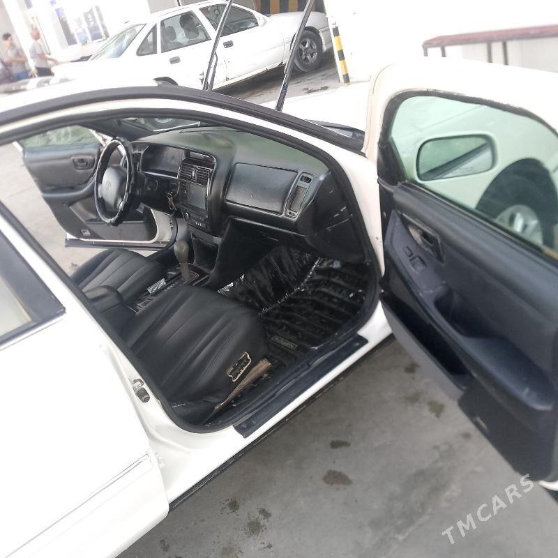 Toyota Avalon 1999 - 129 000 TMT - Туркменгала - img 4