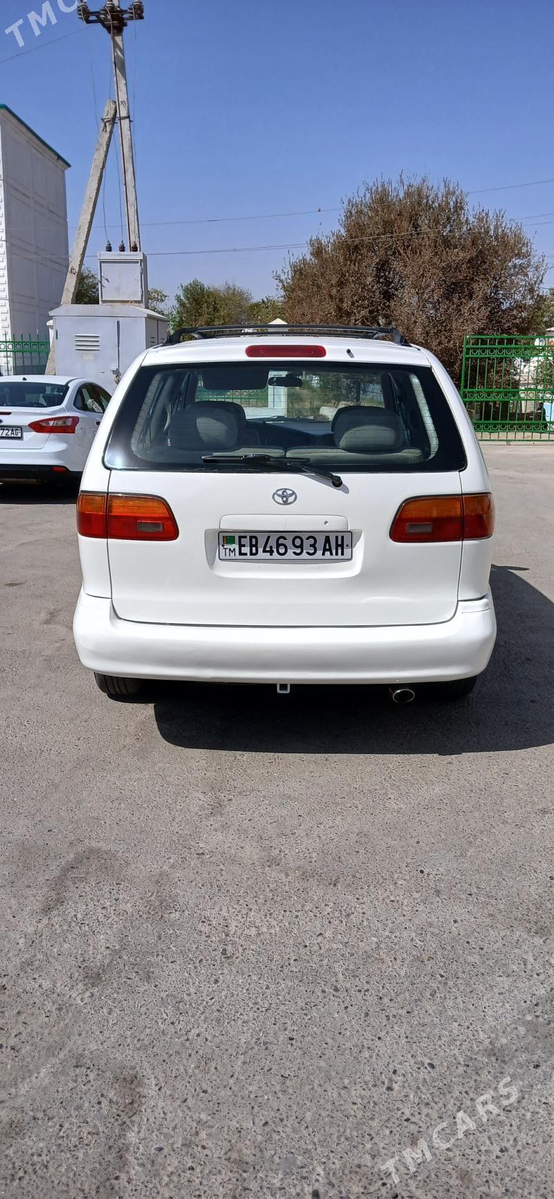 Toyota Sienna 1999 - 170 000 TMT - Анев - img 4