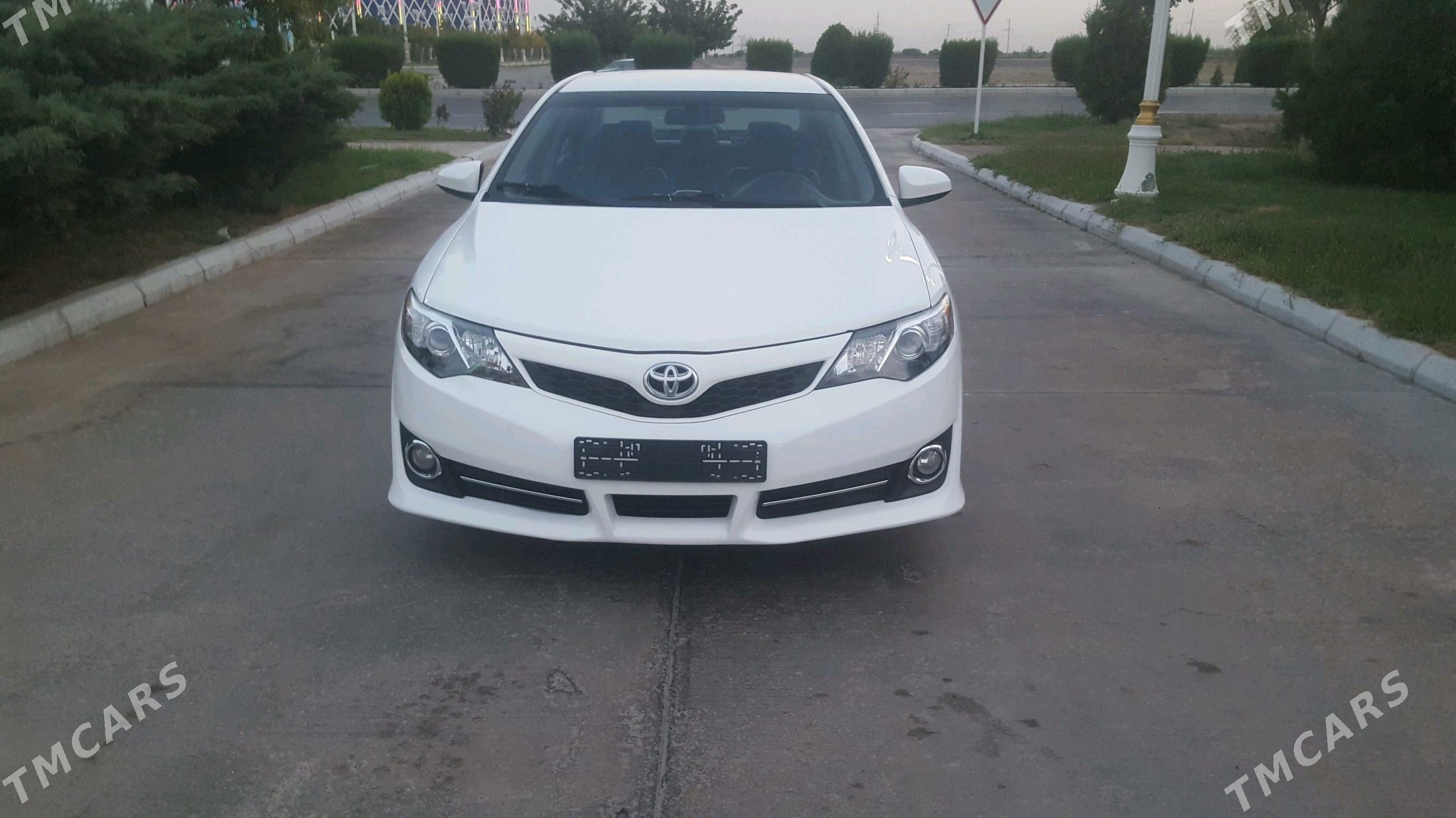Toyota Camry 2012 - 240 000 TMT - Дашогуз - img 5