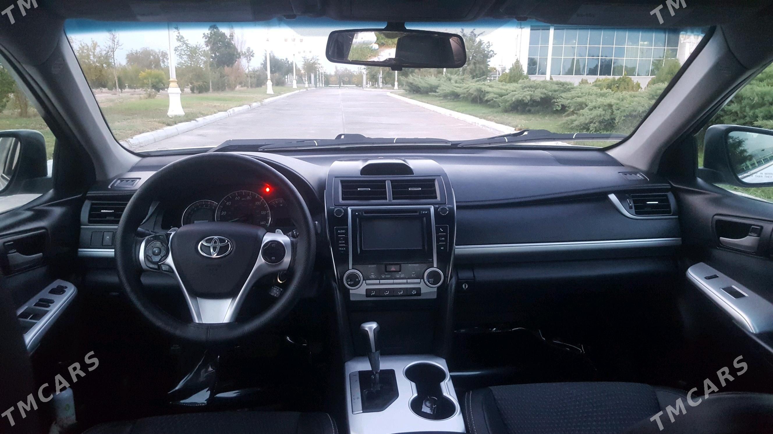 Toyota Camry 2012 - 240 000 TMT - Дашогуз - img 6