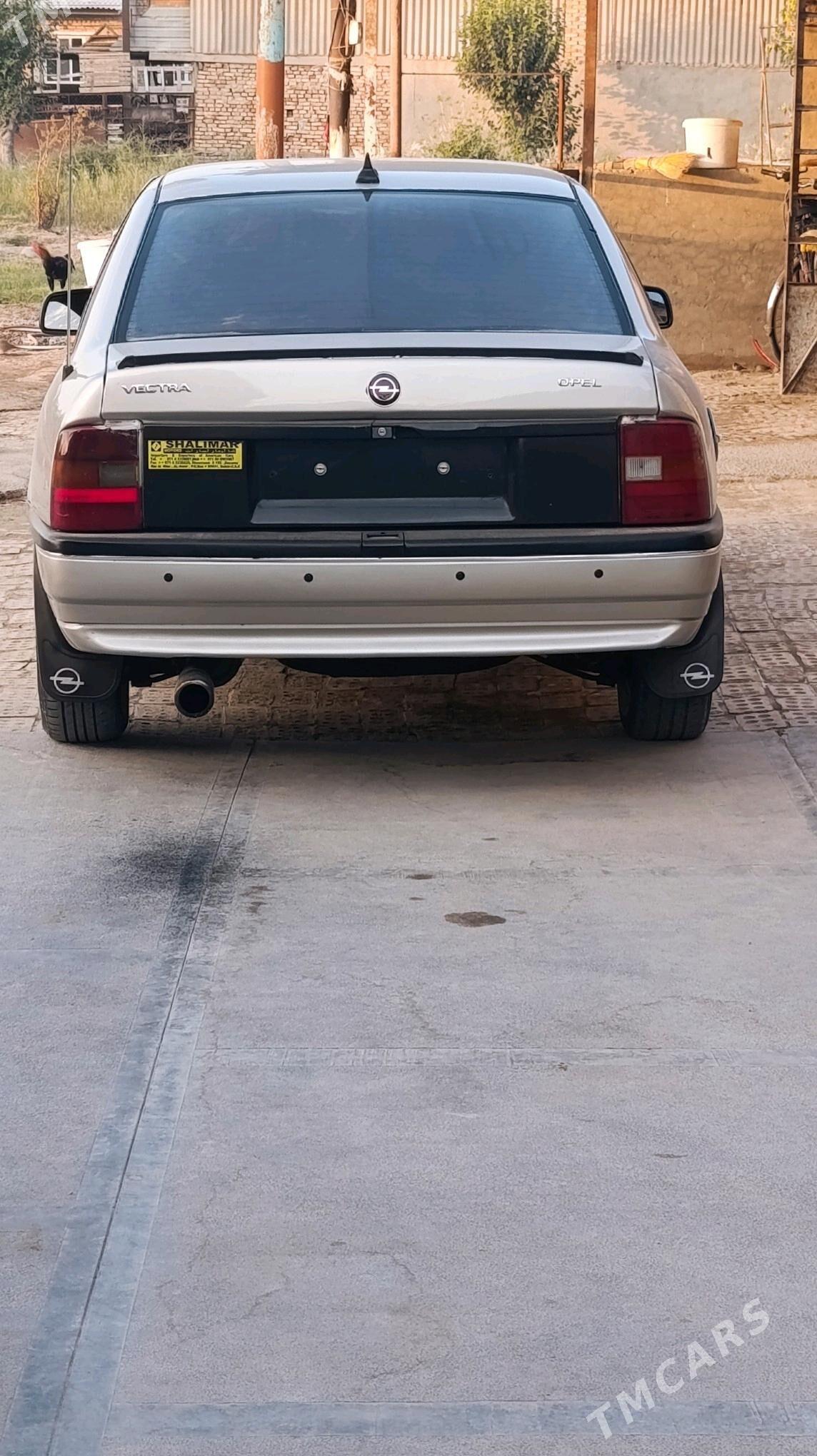Opel Vectra 1991 - 40 000 TMT - Сакарчага - img 3