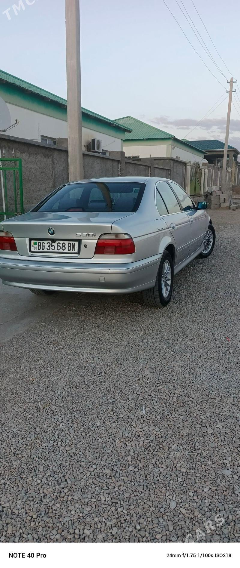 BMW E39 1999 - 125 000 TMT - Балканабат - img 3