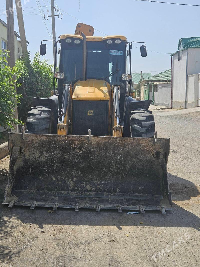 JCB 4CX ECO 2013 - 825 000 TMT - Aşgabat - img 2