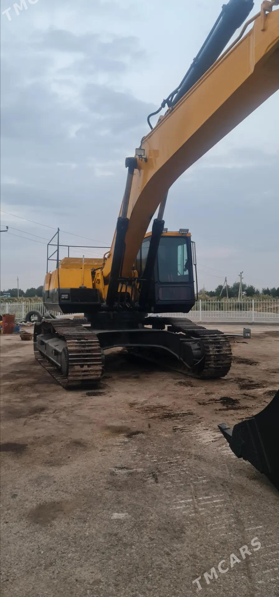 Komatsu PC490LC-11 1995 - 300 000 TMT - Ашхабад - img 1