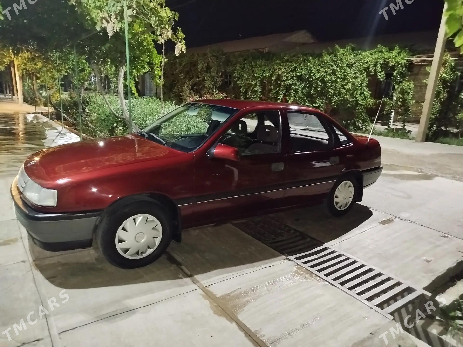 Opel Vectra 1992 - 45 000 TMT - Саят - img 2