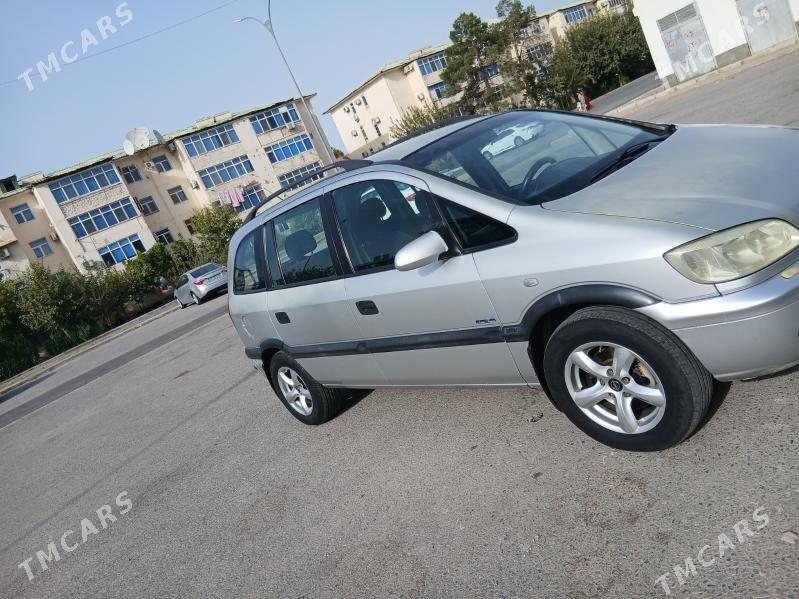 Opel Zafira 2002 - 93 000 TMT - 6 мкр - img 3