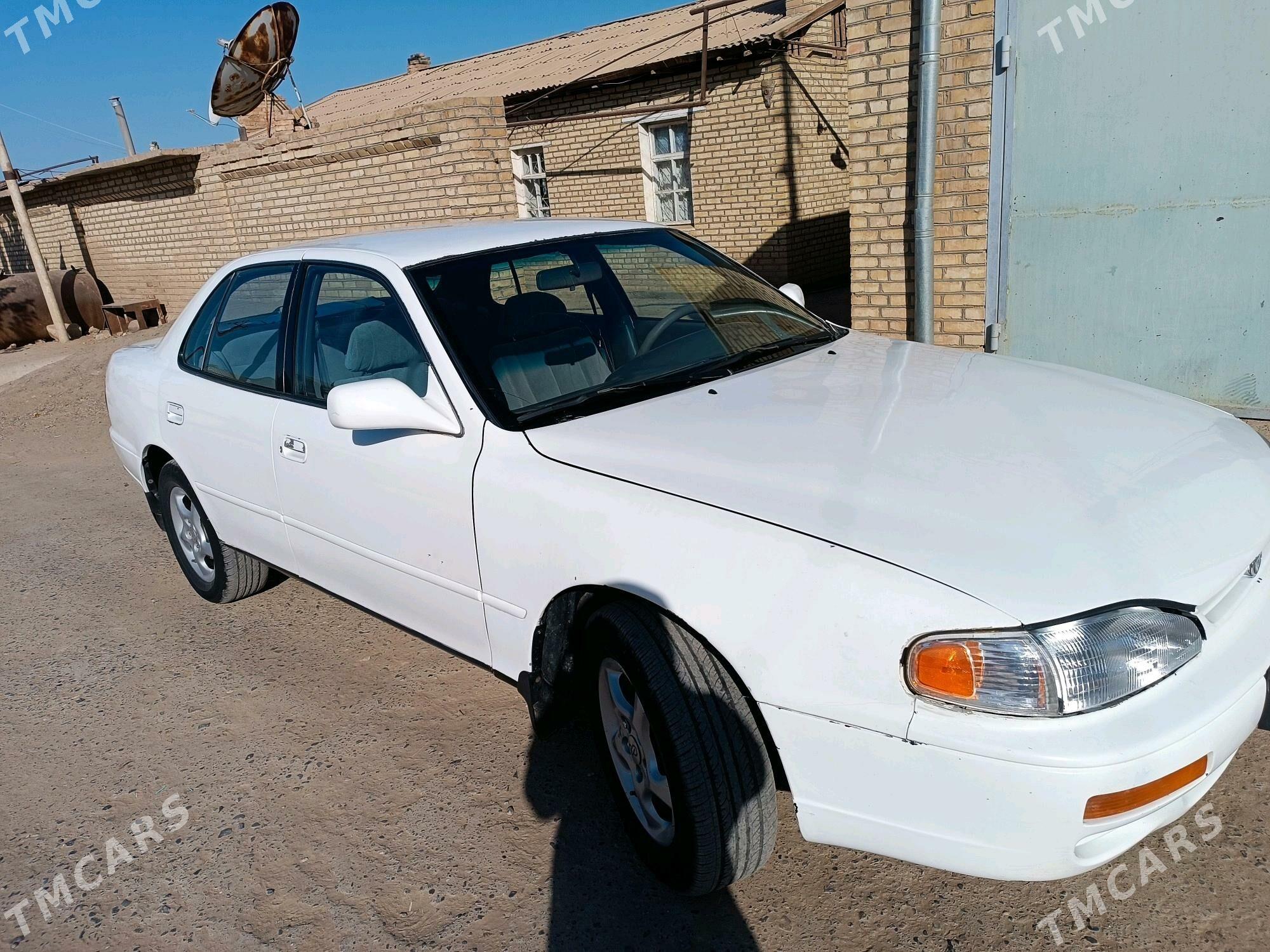 Toyota Camry 1995 - 90 000 TMT - Baýramaly - img 6