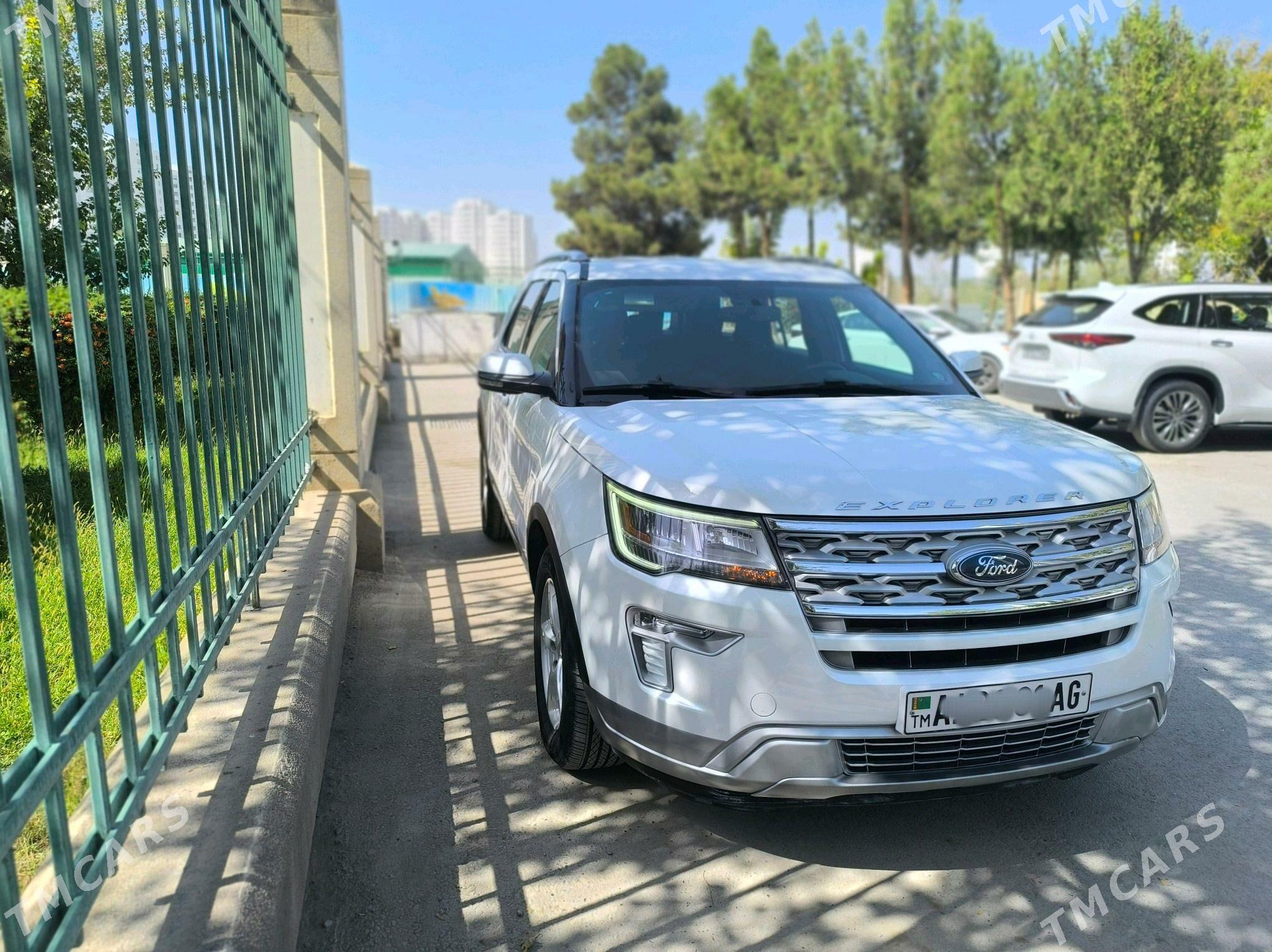 Ford Explorer 2019 - 329 000 TMT - Ашхабад - img 4