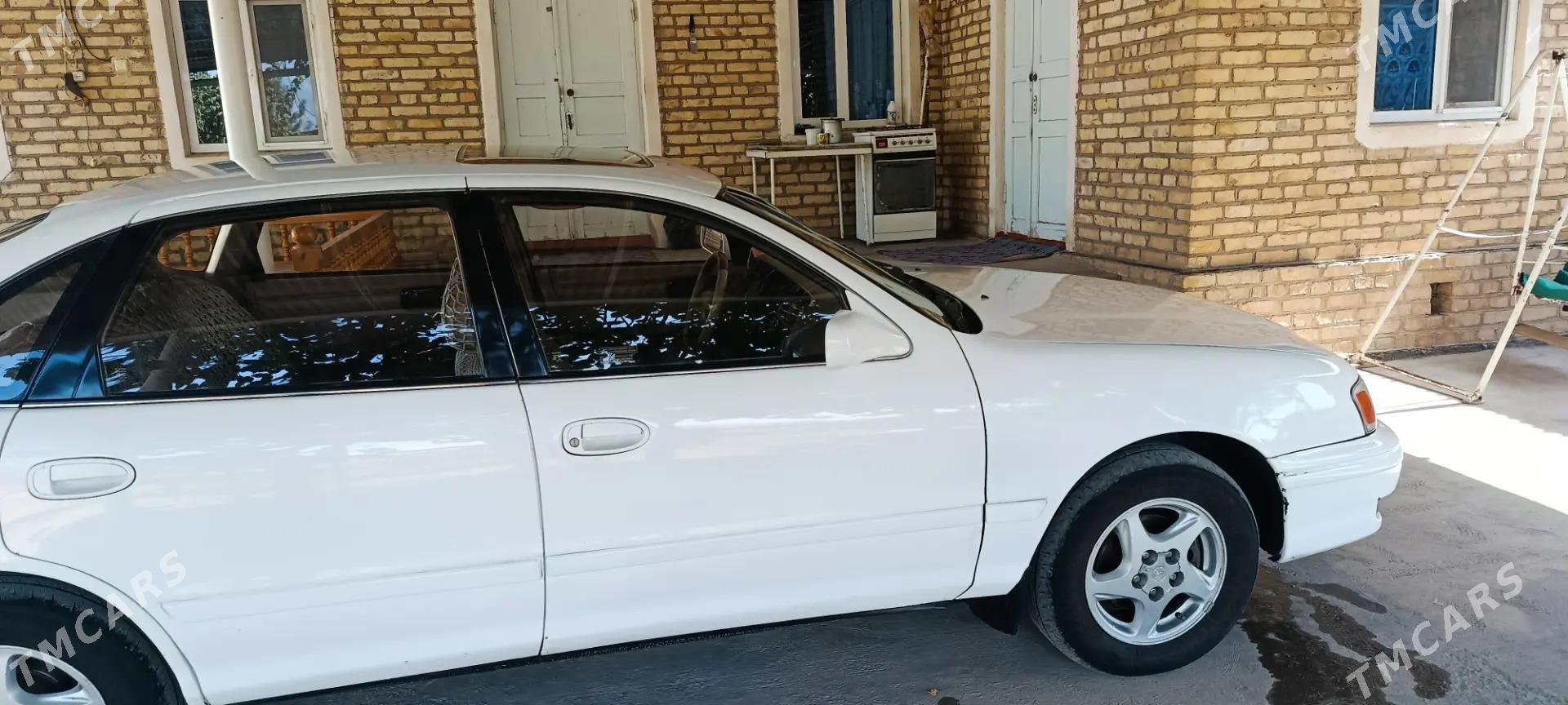 Toyota Avalon 1995 - 126 000 TMT - Baýramaly - img 3