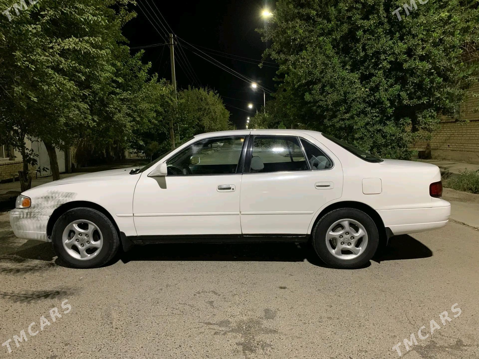 Toyota Camry 1995 - 90 000 TMT - Baýramaly - img 10